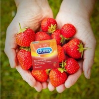 ถุงยางอนามัย Durex Strawberry (กลิ่นหอม)
